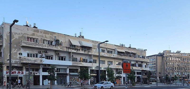 בניין ישן בתל אביב