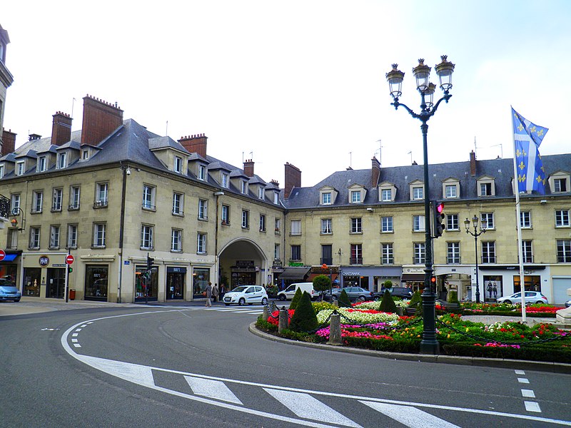 File:Place du Change - panoramio (3).jpg