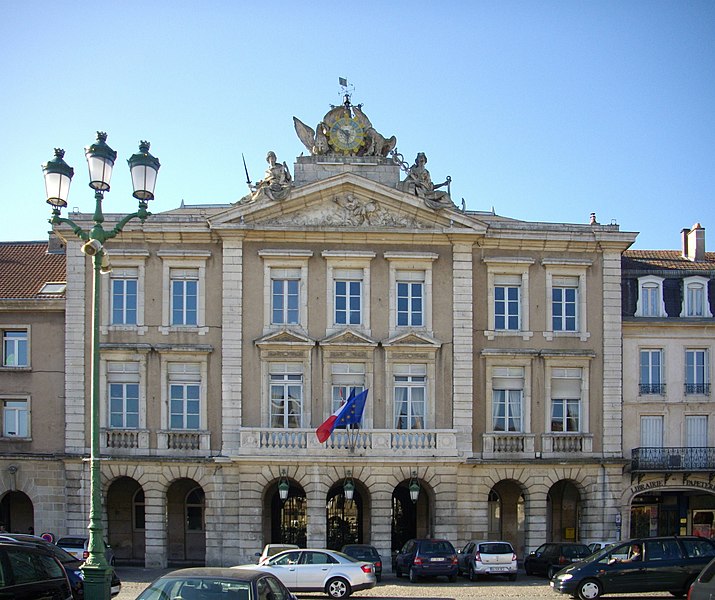 File:Pont-à-Mousson - Hôtel de ville.jpg