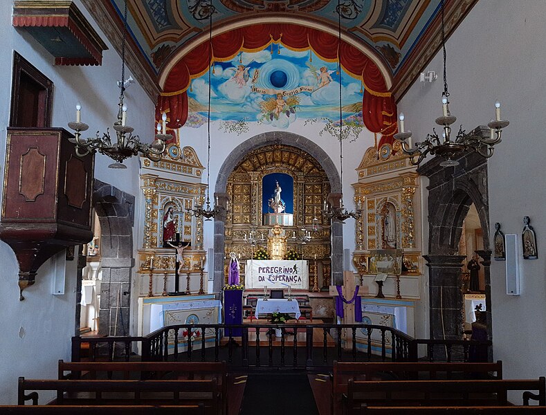File:Porto Moniz, Madeira, interior of Igreja Matriz do Porto Moniz.jpg
