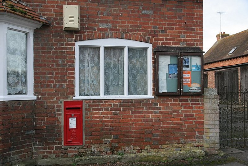 File:Post box and notice board - geograph.org.uk - 1704226.jpg