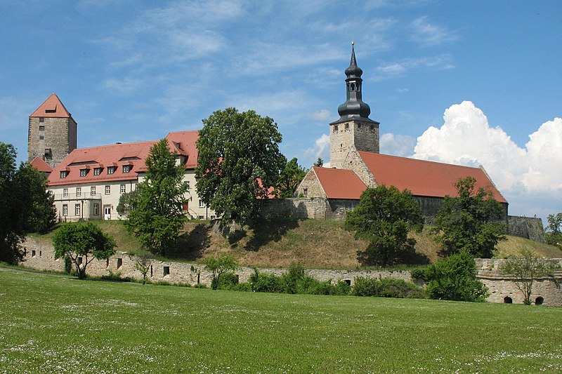 File:Querfurt castle.jpg