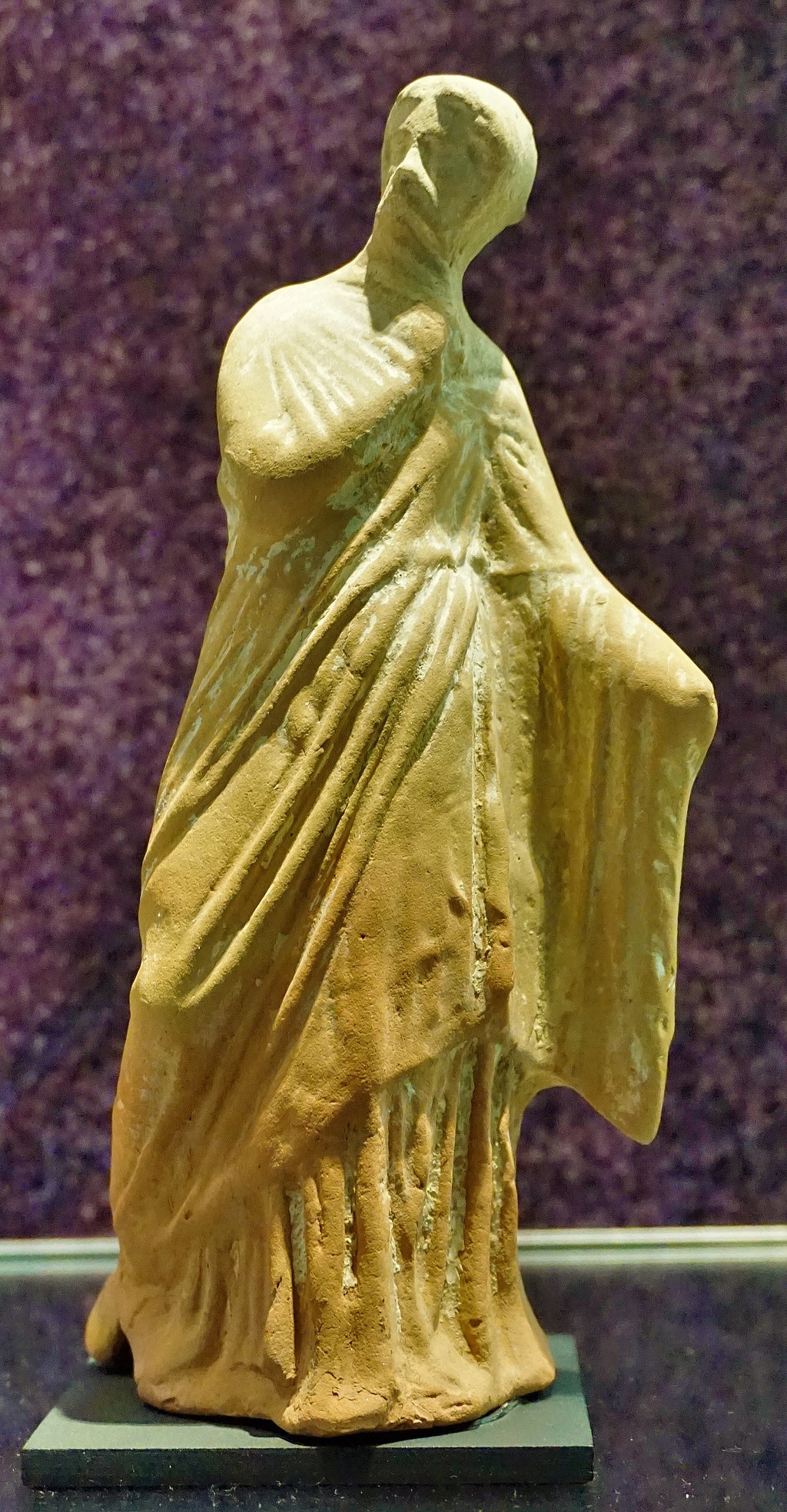 Figurine of a Dancer