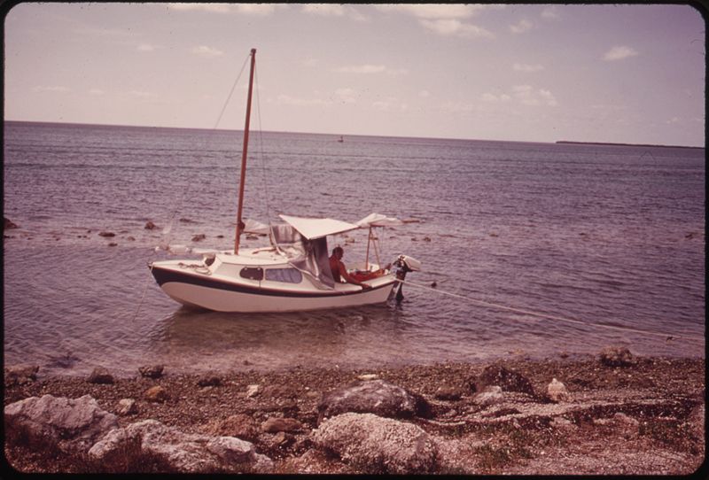 File:RESTING BOATER IDLES HIS CRAFT IN A LAGOON AT MARATHON IN THE CENTRAL FLORIDA KEYS - NARA - 548733.jpg