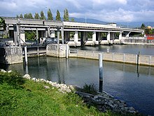 Regulation dam and the Nidau-Buren Canal Regulierwehr Port01 08.jpg