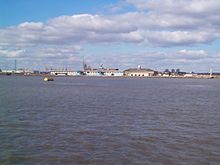 The landing stage in 2001 River-front-at-Tilbury.jpg