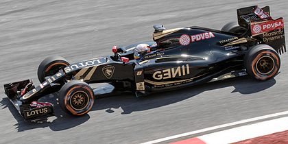 Lotus E23 Hybrid, driven by Romain Grosjean, during the 2015 Malaysian Grand Prix