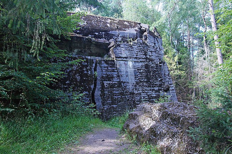 File:Ruins of Himmlers quarter - panoramio.jpg