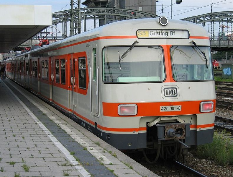 File:S-Bahn Muenchen Type 420.jpg