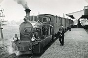 Stoomloc op station Spijkenisse 1937