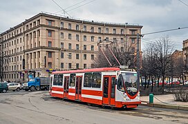 ЛМ-99АВН на площади Стачек