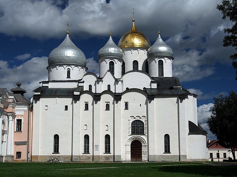 File:Saint Sophia Cathedral in Novgorod pic1.JPG