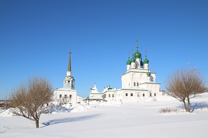 File:Saint Trinity Cathedral winter.jpg