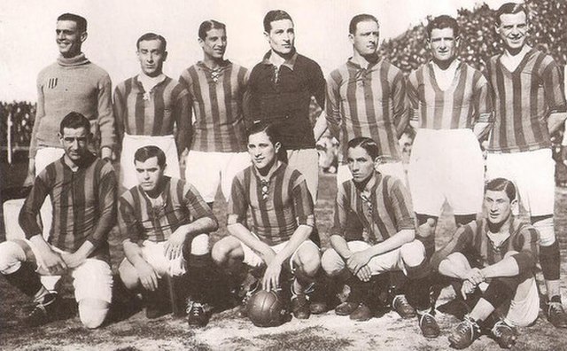 The 1927 team won both the Primera División and Copa Aldao championships