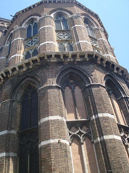 File:Santa Maria Gloriosa dei Frari facade 4.JPG