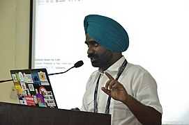Santosh Shingare Presents Communication Platform WebRTC - Hackathon - Wiki Conference India - CGC - Mohali 2016-08-07 8662.JPG