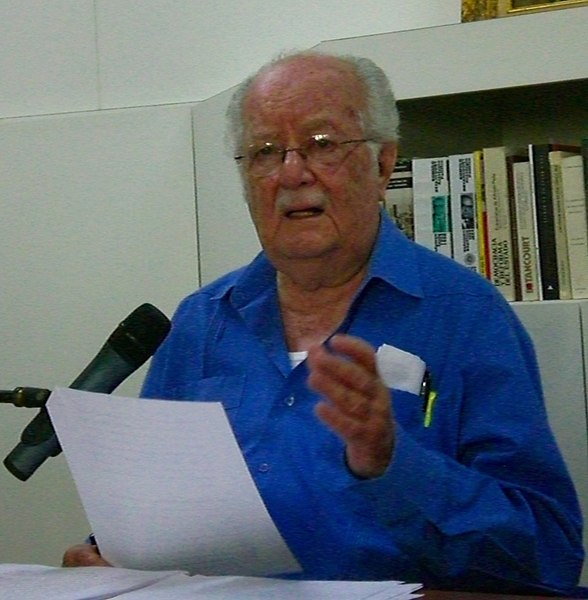 File:Simón Alberto Consalvi 1.jpg