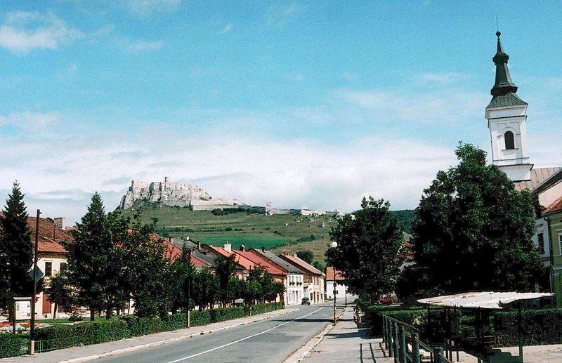 File:Spišské Podhradie a hrad.jpg