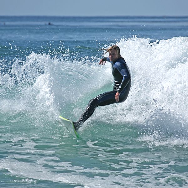 File:Surf IMG 9476-1 (3119174734).jpg