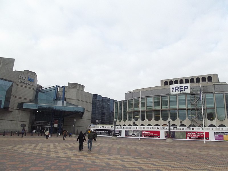 File:The Rep and Library of Birmingham - Centenary Square (8478302171).jpg