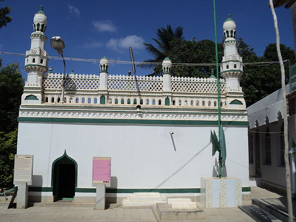 Image: Tomb of Haider Ali Father 01