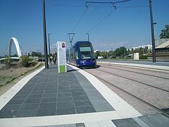 Bandes réfléchissante à l'avant des tramways