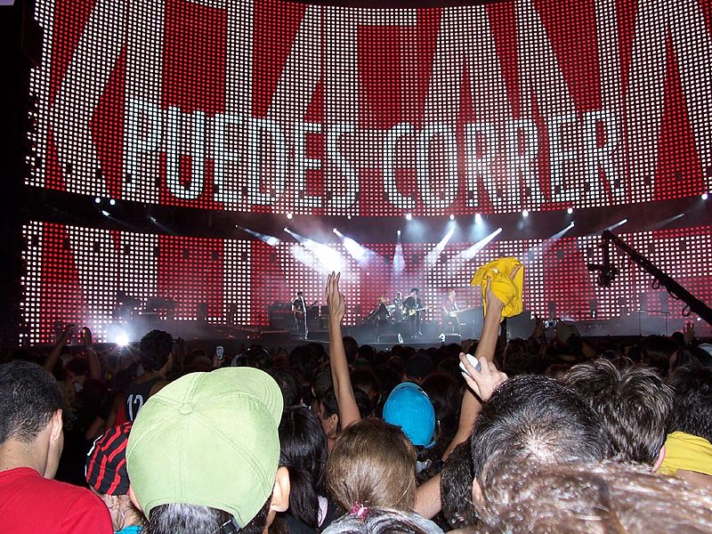 File:U2 The Fly Sao Paulo.jpg