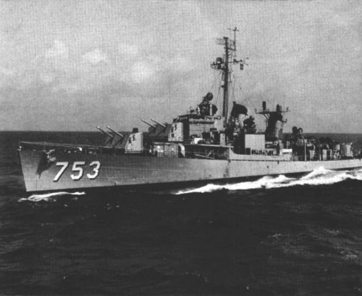 File:USS John R. Pierce (DD-753) underway c1962.jpg