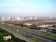 Ultra-modern highways in Ashgabat.jpg