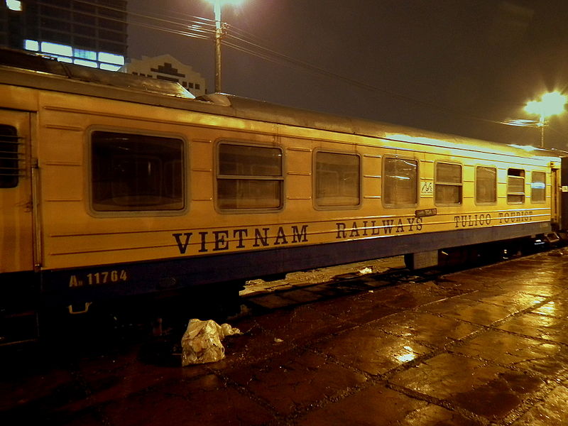File:VIETNAMESE RAILWAYS TULICO TOURIST CAR NIGHT SLEEPER TRAIN HANOI B STATION TO LAO CAI NORTHERN VIETNAM FEB 2012 (6869485364).jpg