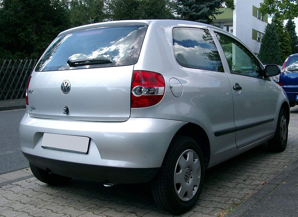 File:VW Fox 1.4 Reflexsilber.JPG - Wikimedia Commons