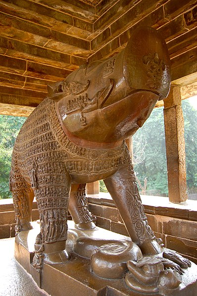 File:Varaha Sculpture - Khajuraho.jpg