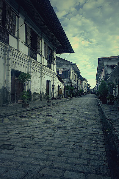 File:Vigan street.JPG