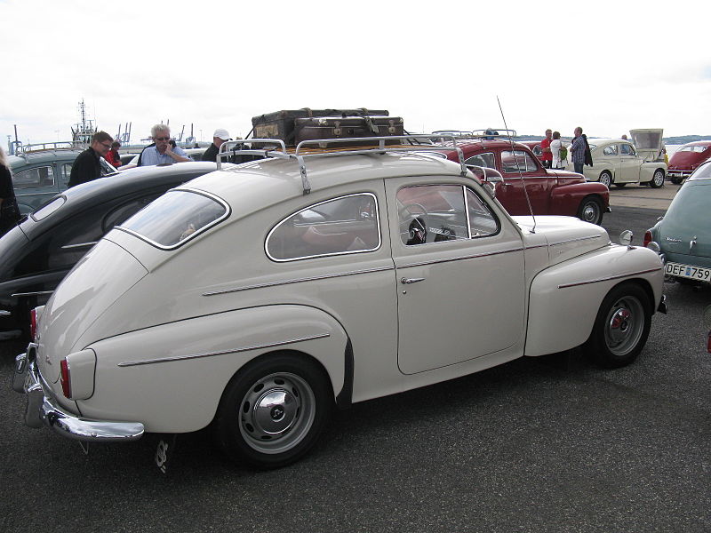 File:Volvo PV (6041371045).jpg