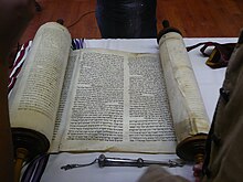 Weekly Torah Portion Wikipedia