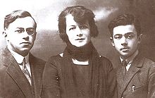 Jabotinsky with his wife and son Zeev Jabotinsky family.jpg