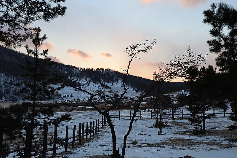 File:Закат в старинной деревне Куяда.jpg