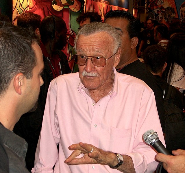Lee promoting Stan Lee's Kids Universe at the 2011 New York Comic Con