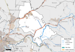 Carte en couleur présentant le réseau hydrographique de la commune