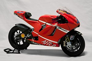 2007 Ducati Desmosedici GP7 - Toy model.jpg