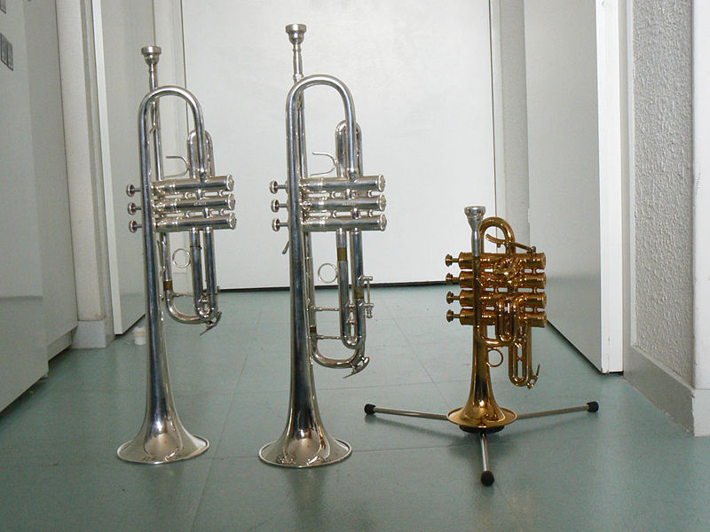 File:3trompettes.jpg