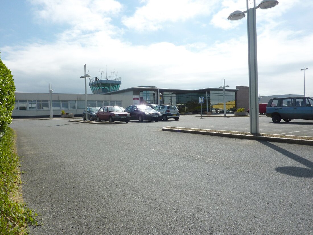 Aeropuerto de Lannion - Côte de Granit