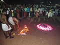 Пуджа во время сжигания Холики. Важаппалли, Керала