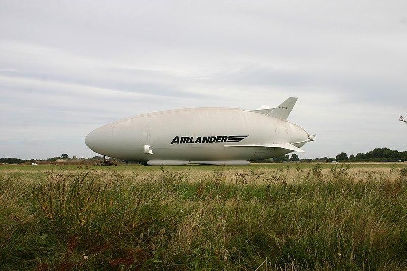 File:Airlander in the Grass.jpg