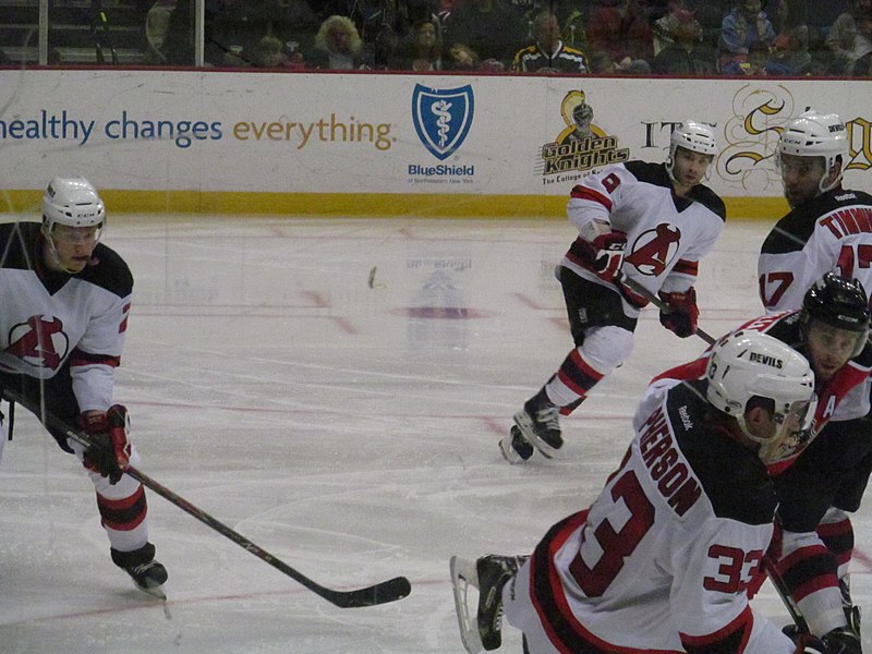 File:Albany Devils vs. Portland Pirates - December 28, 2013 (11622203963).jpg