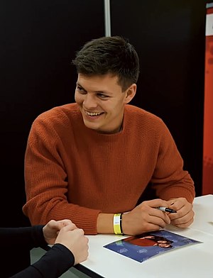 Alex Høgh Andersen: Biographie, Vie privée, Filmographie