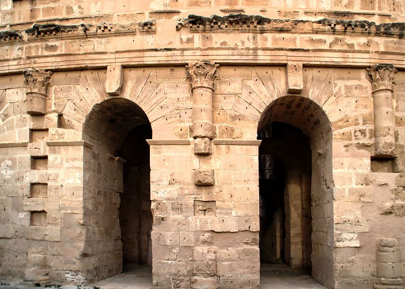 File:Amphithéâtre romain d'EL Jem, Tunisie, 13 janvier 2017 (01).jpg