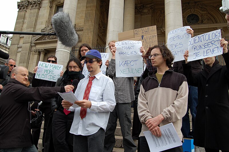 File:Anonymous Scientology protest Brussels 071.jpg