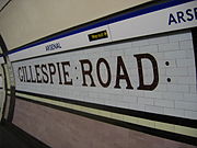 Tiling on the platform indicates the station's previous guise as "Gillespie Road". Arsenal tube station interior.jpg