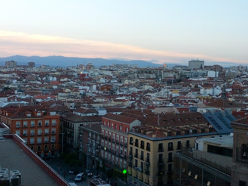 File:August in Madrid (7783909886).jpg